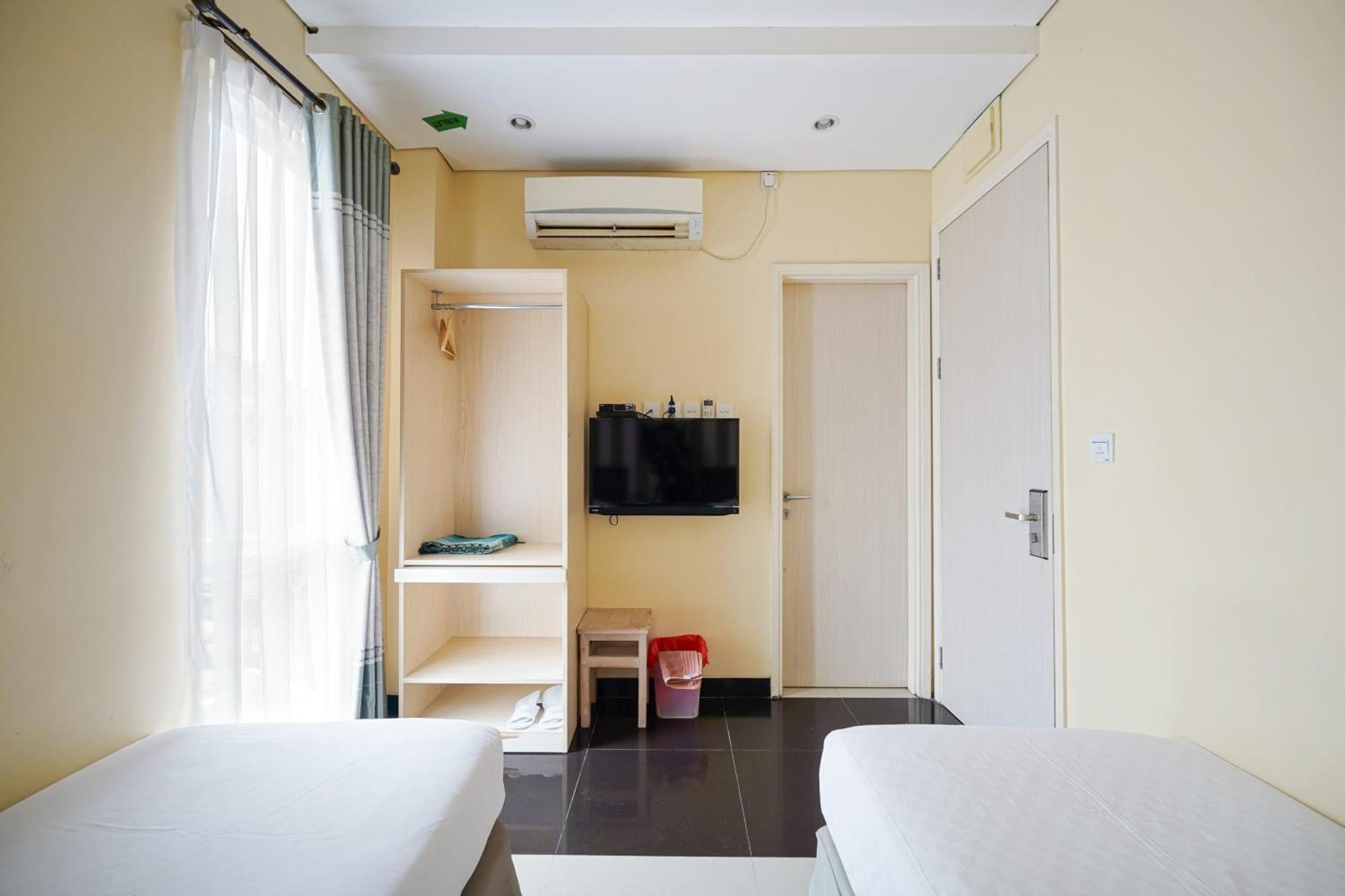 Multi 88 Syariah Hotel Jakarta Buitenkant foto